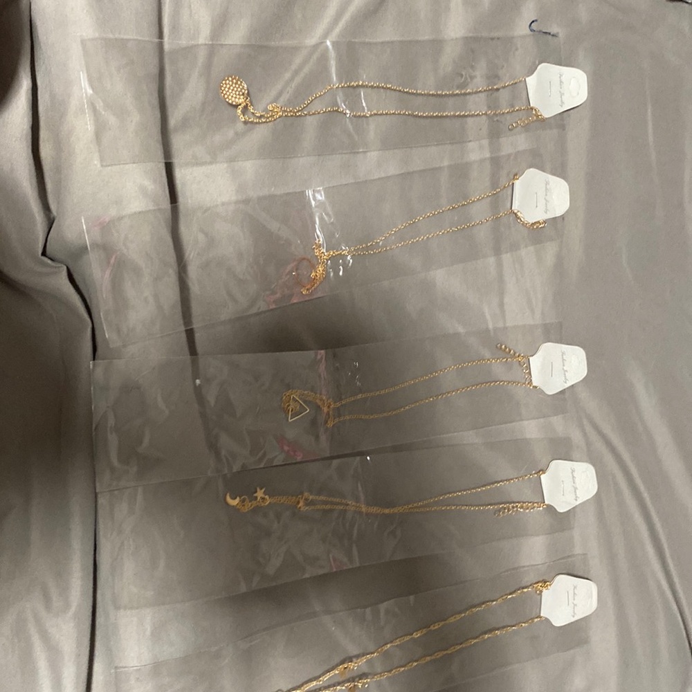 5-pack necklaces